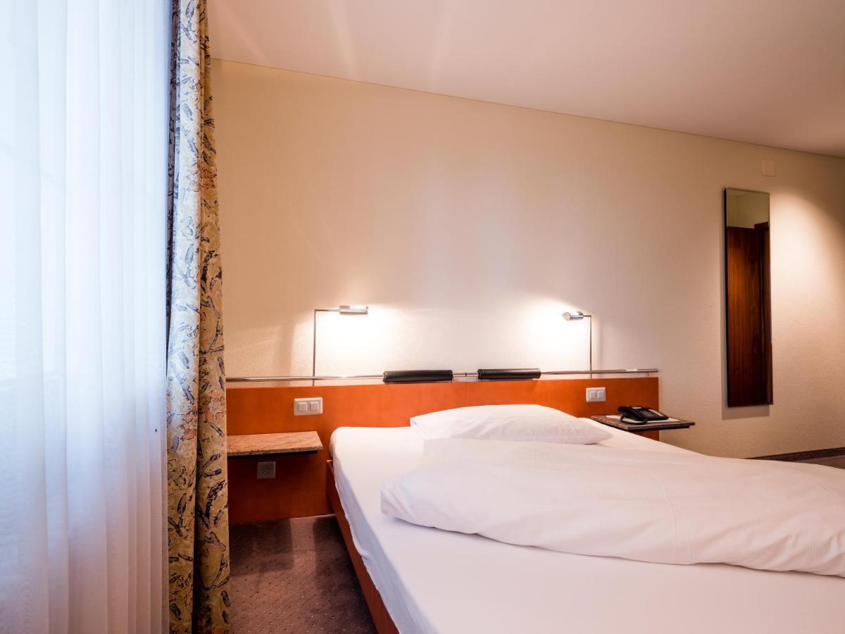 Landgasthof Hotel Menzberg Esterno foto